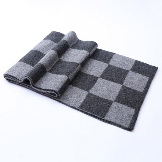 Minimal Warm Winter Scarf