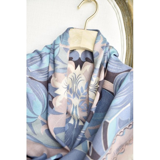 Relaxed Linen Blend Scarf